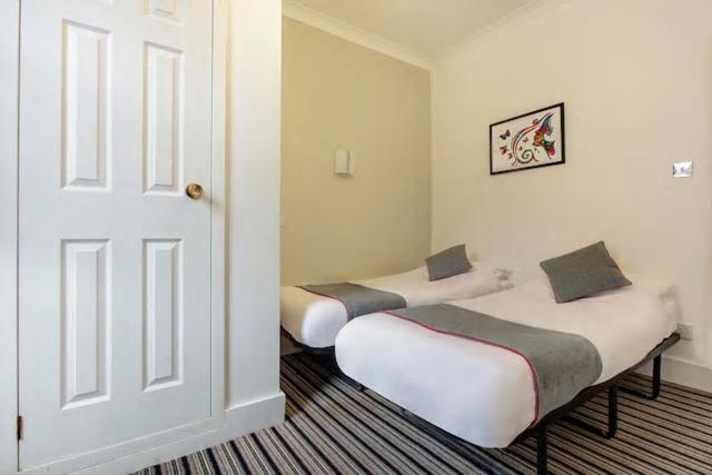 Enrico Hotel London Exterior photo